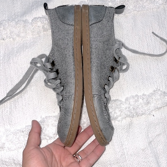 Rocket Dog gray tennis shoes size 7 - Picture 6 of 12